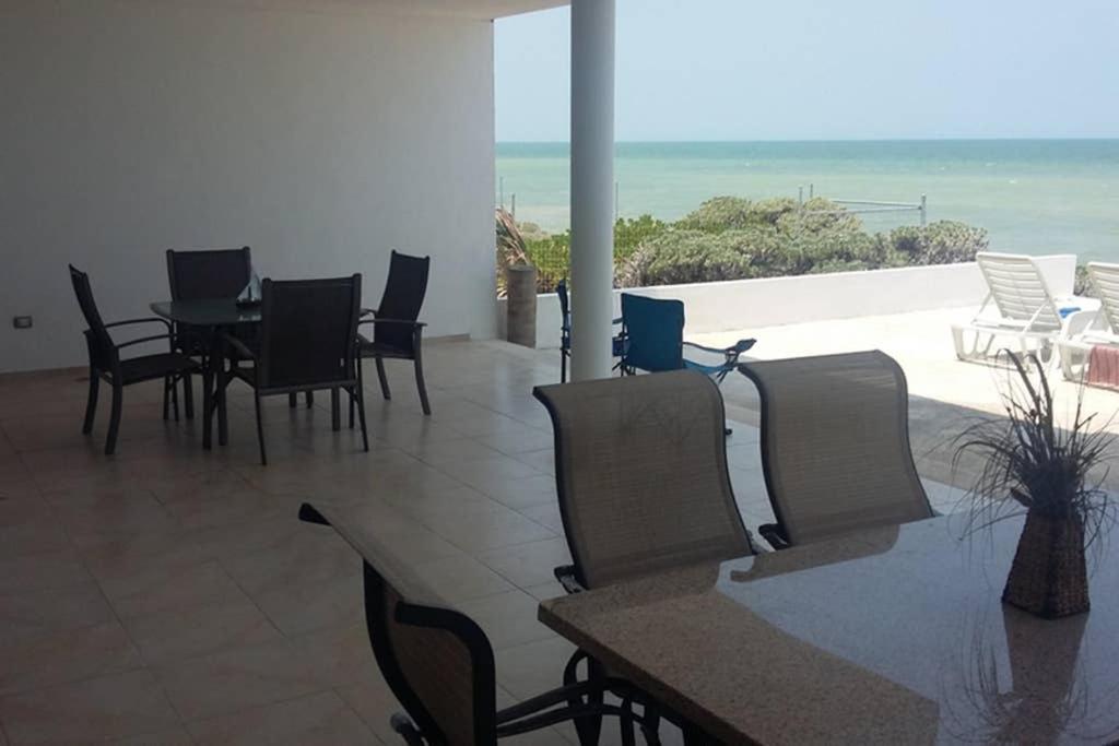 Designer'S House Beach Front Superb Ocean View Hi Speed Wifi Villa Telchac Puerto Exteriör bild